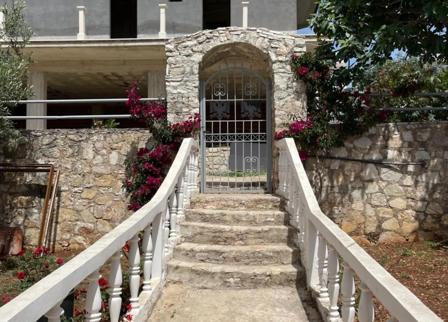Vila Njazi Ksamil