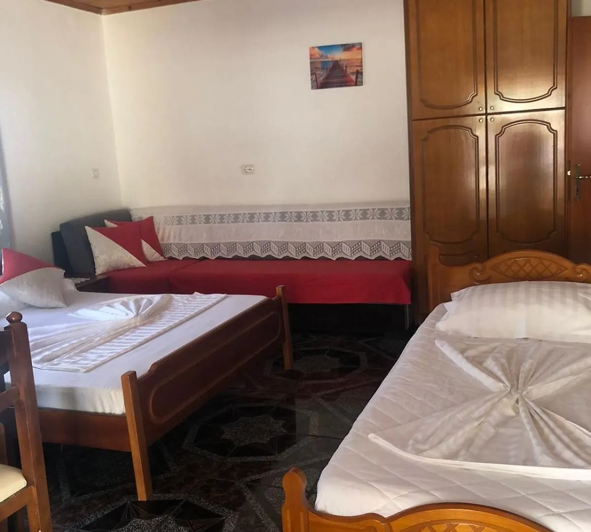 Vila Njazi Ksamil Guest house